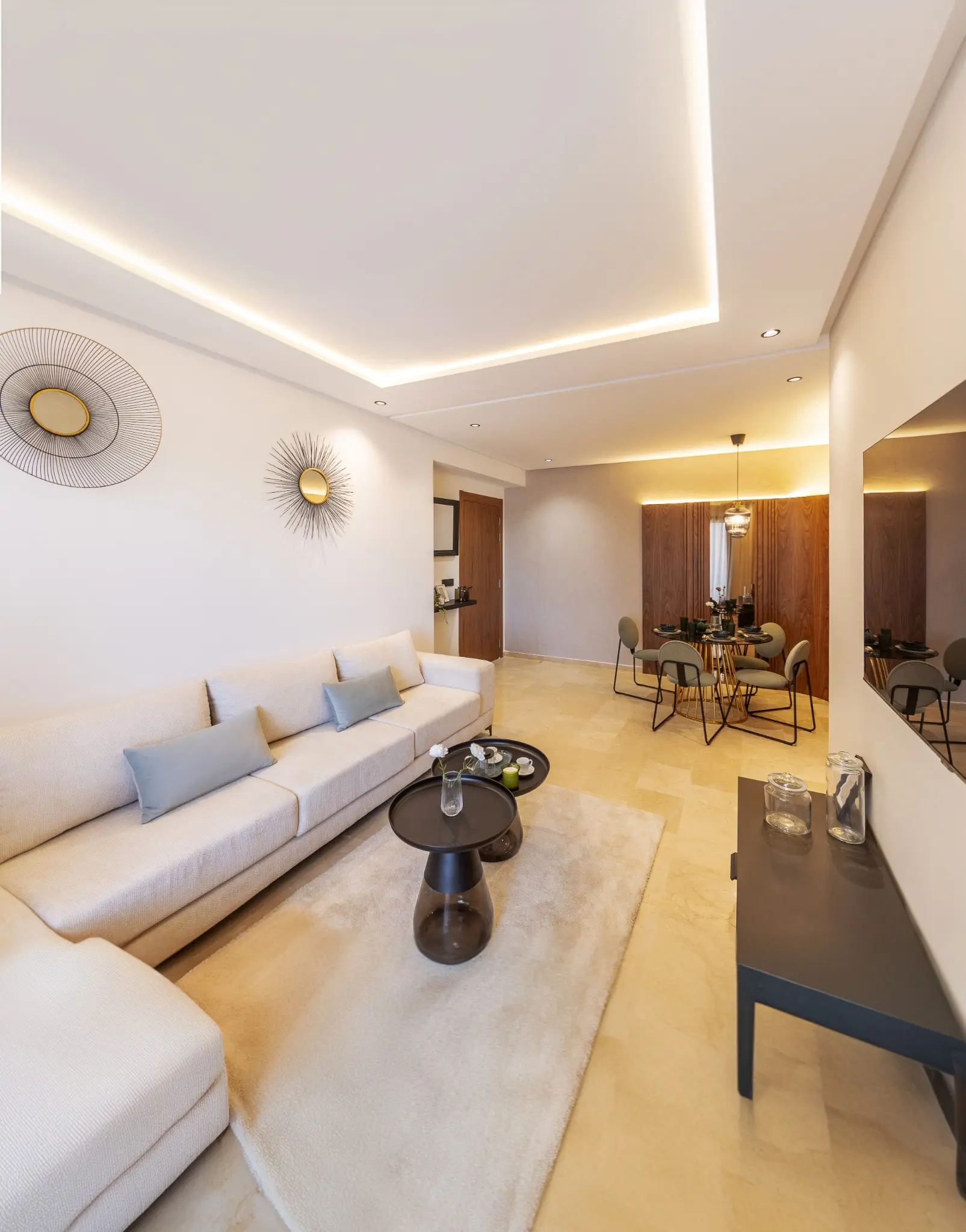 Palms Avenue Bouskoura vous propose des appartements de 2 à 3 chambres+ Salon ainsi que de fabuleux Rez de Jardins pour profiter d’appartements avec jardins privatifs au style contemporain et en parfait accord avec la nature.