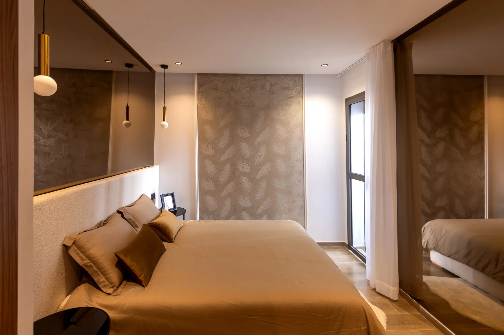 Palms Avenue Bouskoura vous propose des appartements de 2 à 3 chambres+ Salon ainsi que de fabuleux Rez de Jardins pour profiter d’appartements avec jardins privatifs au style contemporain et en parfait accord avec la nature.