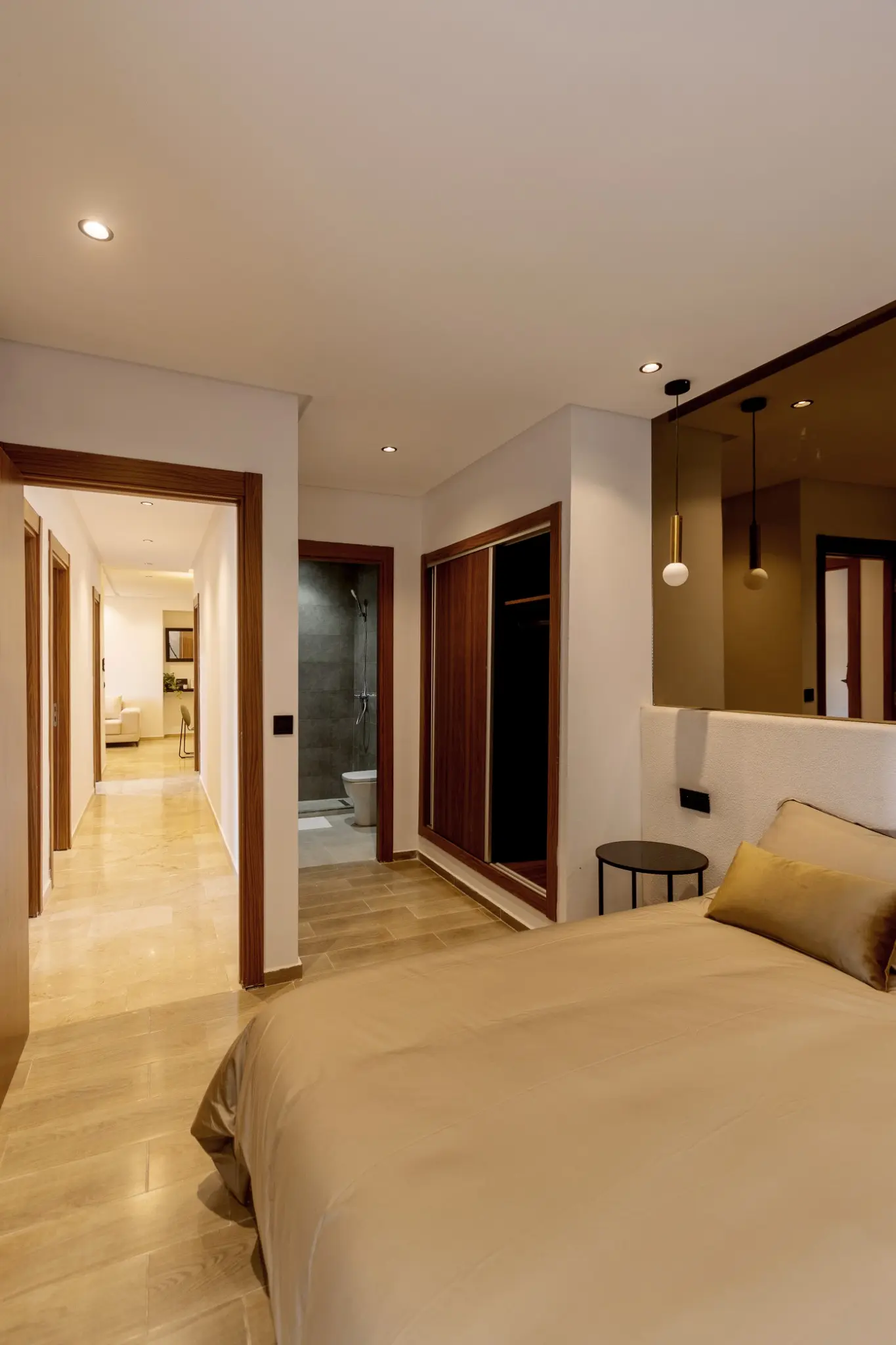 Palms Avenue Bouskoura vous propose des appartements de 2 à 3 chambres+ Salon ainsi que de fabuleux Rez de Jardins pour profiter d’appartements avec jardins privatifs au style contemporain et en parfait accord avec la nature.